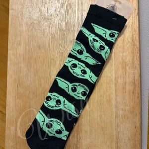 Disney Parks Grogu Socks – Adult Size 9–13 🧦 NWT